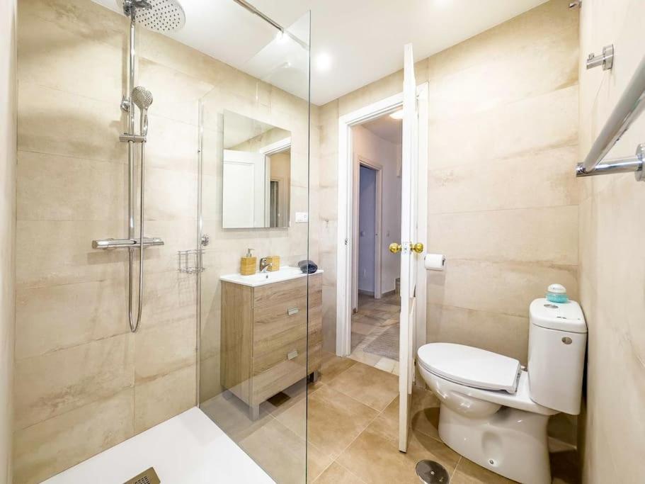 Appartamento 97-townhouse With Roof Terrace & Views,