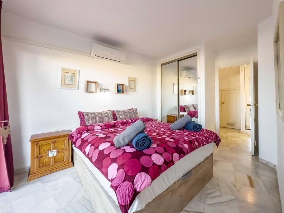 97-townhouse With Roof Terrace & Views, * Marbella